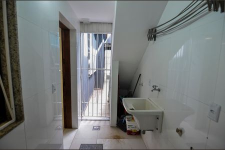 Casa à venda com 100m², 4 quartos e 1 vaga Casa à venda com 100m², 4 quartos e 1 vagaÁrea de Serviço