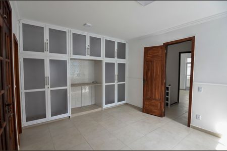 Casa à venda com 100m², 4 quartos e 1 vaga Casa à venda com 100m², 4 quartos e 1 vagaSuíte 2
