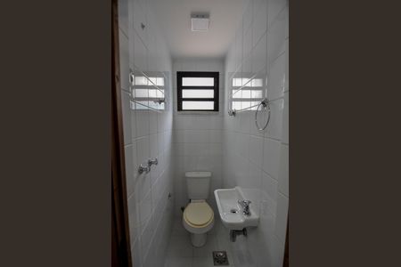 Casa à venda com 100m², 4 quartos e 1 vaga Casa à venda com 100m², 4 quartos e 1 vagaBanheiro da Suíte 3