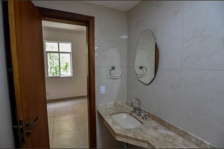 Casa à venda com 100m², 4 quartos e 1 vaga Casa à venda com 100m², 4 quartos e 1 vagaBanheiro da Suíte 1
