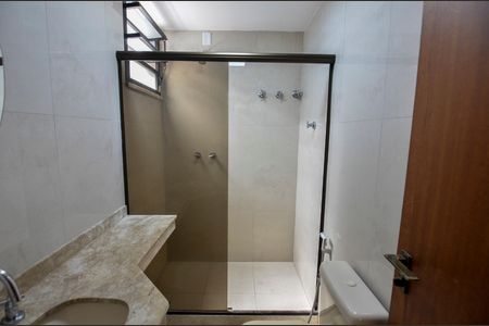 Casa à venda com 100m², 4 quartos e 1 vaga Casa à venda com 100m², 4 quartos e 1 vagaBanheiro da Suíte 1