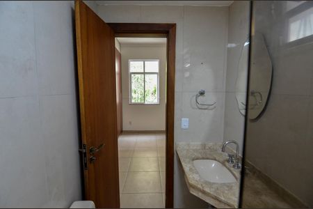 Casa à venda com 100m², 4 quartos e 1 vaga Casa à venda com 100m², 4 quartos e 1 vagaBanheiro da Suíte 1