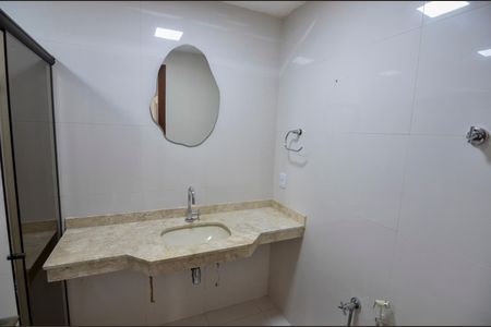 Casa à venda com 100m², 4 quartos e 1 vaga Casa à venda com 100m², 4 quartos e 1 vagaBanheiro da Suíte 2