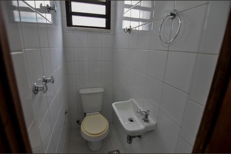Casa à venda com 100m², 4 quartos e 1 vaga Casa à venda com 100m², 4 quartos e 1 vagaBanheiro da Suíte 3