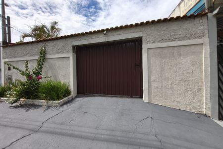 Casa à venda com 235m², 2 quartos e 3 vagasFachada