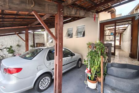 Casa à venda com 235m², 2 quartos e 3 vagasQuintal - Garagem