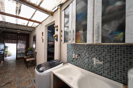 Casa à venda com 235m², 2 quartos e 3 vagasÁrea de Serviço