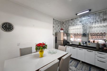 Casa à venda com 235m², 2 quartos e 3 vagasCozinha