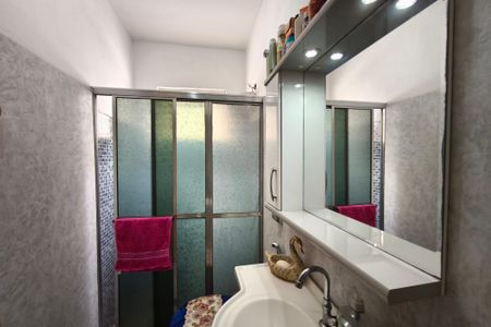 Casa à venda com 235m², 2 quartos e 3 vagasBanheiro Social