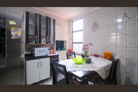 Apartamento para alugar com 85m², 2 quartos e 1 vaga