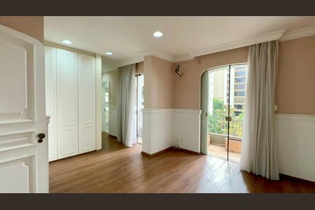 Apartamento à venda com 297m², 3 quartos e 4 vagas Apartamento à venda com 297m², 3 quartos e 4 vagasSuíte 1