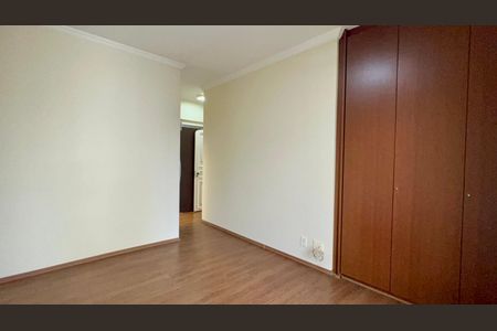 Apartamento à venda com 297m², 3 quartos e 4 vagas Apartamento à venda com 297m², 3 quartos e 4 vagasSuíte 3