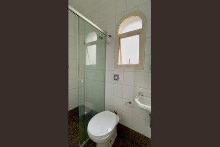 Apartamento à venda com 297m², 3 quartos e 4 vagas Apartamento à venda com 297m², 3 quartos e 4 vagasBanheiro de serviço