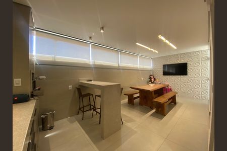 Casa à venda com 3 quartos, 130m² em Cabral, Contagem