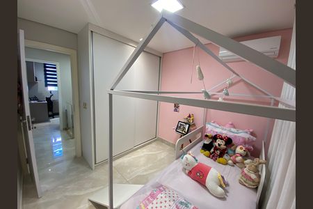 Casa à venda com 3 quartos, 130m² em Cabral, Contagem