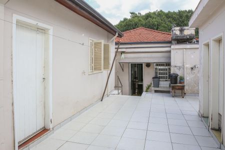Casa à venda com 345m², 3 quartos e 1 vaga Casa à venda com 345m², 3 quartos e 1 vagaQuintal