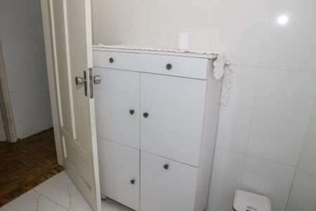 Casa à venda com 345m², 3 quartos e 1 vaga Casa à venda com 345m², 3 quartos e 1 vagaBanheiro