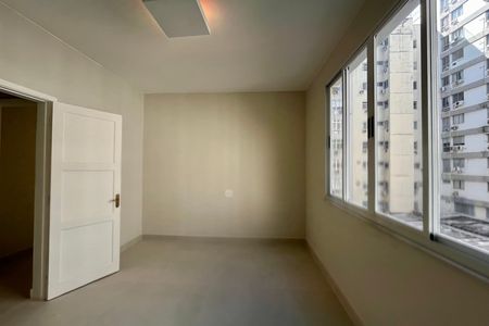 Quarto 1 de apartamento para alugar com 2 quartos, 98m² em Copacabana, Rio de Janeiro