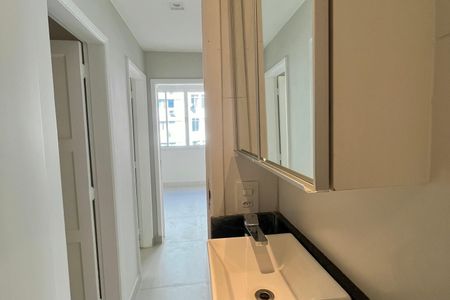 Apartamento para alugar com 98m², 2 quartos e 1 vagaBanheiro social 
