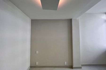 Apartamento para alugar com 98m², 2 quartos e 1 vagaSuite 
