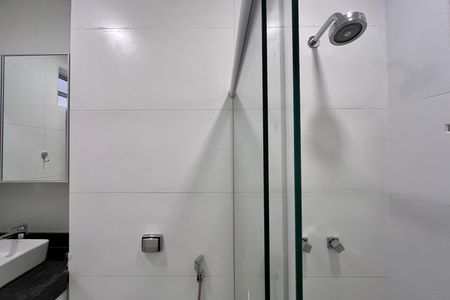 Apartamento para alugar com 98m², 2 quartos e 1 vagaBanheiro social 