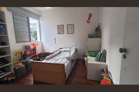 Apartamento à venda com 140m², 3 quartos e 2 vagasQuarto 2