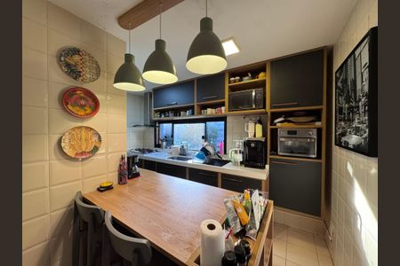 Apartamento à venda com 118m², 3 quartos e 3 vagas Apartamento à venda com 118m², 3 quartos e 3 vagasCozinha e Área de Serviço
