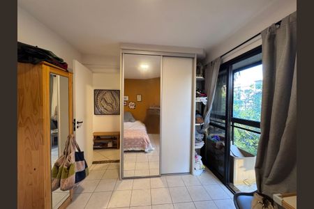 Apartamento à venda com 118m², 3 quartos e 3 vagas Apartamento à venda com 118m², 3 quartos e 3 vagasQuarto 2
