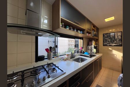 Apartamento à venda com 118m², 3 quartos e 3 vagas Apartamento à venda com 118m², 3 quartos e 3 vagasCozinha e Área de Serviço