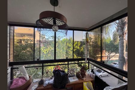 Apartamento à venda com 118m², 3 quartos e 3 vagas Apartamento à venda com 118m², 3 quartos e 3 vagasSuíte - Varanda