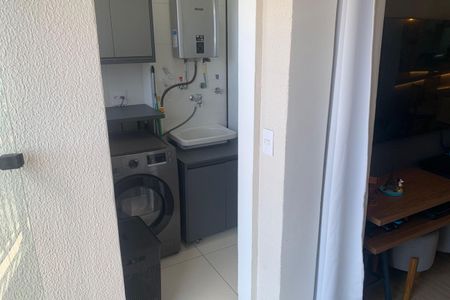 Sala de apartamento para alugar com 2 quartos, 63m² em Marapé, Santos