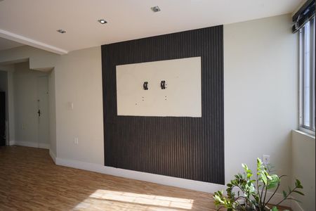 Sala de kitnet/studio para alugar com 1 quarto, 60m² em Coqueiros, Florianópolis