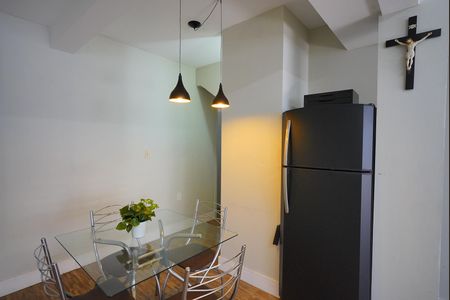 Cozinha de kitnet/studio para alugar com 1 quarto, 60m² em Coqueiros, Florianópolis