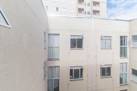 Vista da Sala de apartamento para alugar com 2 quartos, 42m² em Botujuru, Mogi das Cruzes