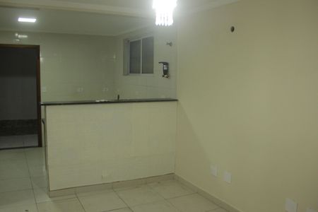 Sala de casa para alugar com 2 quartos, 79m² em Castelo, Santos