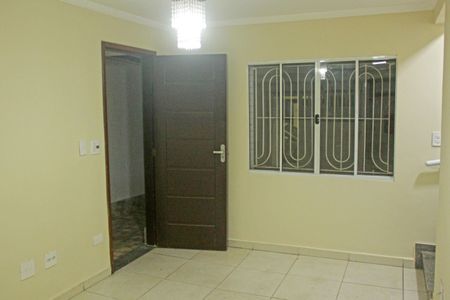 Sala de casa para alugar com 2 quartos, 79m² em Castelo, Santos