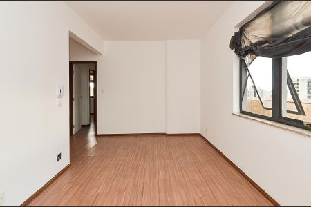 Apartamento à venda com 104m², 2 quartos e 1 vaga Apartamento à venda com 104m², 2 quartos e 1 vagaSala Ambientes