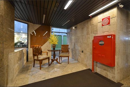 Apartamento à venda com 104m², 2 quartos e 1 vaga Apartamento à venda com 104m², 2 quartos e 1 vagaHall de entrada