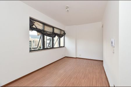 Apartamento à venda com 104m², 2 quartos e 1 vaga Apartamento à venda com 104m², 2 quartos e 1 vagaSala Ambientes