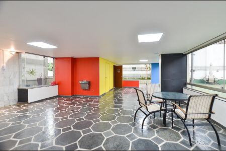 Apartamento à venda com 104m², 2 quartos e 1 vaga Apartamento à venda com 104m², 2 quartos e 1 vagaÁrea comum - Salão de festas