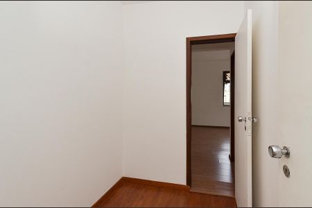 Apartamento à venda com 104m², 2 quartos e 1 vaga Apartamento à venda com 104m², 2 quartos e 1 vagaQuarto de Serviço
