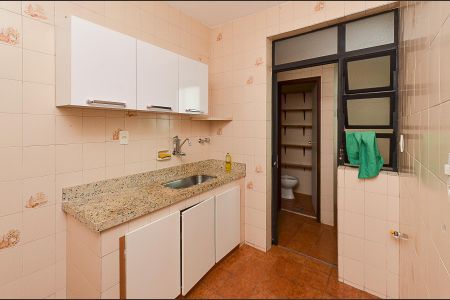 Apartamento à venda com 104m², 2 quartos e 1 vaga Apartamento à venda com 104m², 2 quartos e 1 vagaCozinha