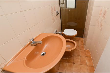 Apartamento à venda com 104m², 2 quartos e 1 vaga Apartamento à venda com 104m², 2 quartos e 1 vagaBanheiro Social