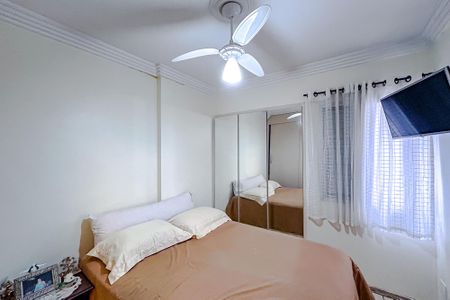 Apartamento à venda com 80m², 3 quartos e 1 vagaQuarto 2