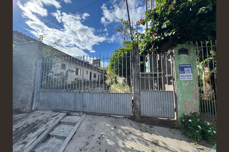 Casa para alugar com 88m², 2 quartos e 2 vagas Casa para alugar com 88m², 2 quartos e 2 vagasFachada com PLACA