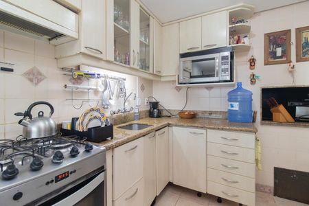 Apartamento à venda com 117m², 3 quartos e 1 vaga Apartamento à venda com 117m², 3 quartos e 1 vagaCozinha e Área de Serviço
