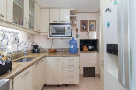 Apartamento à venda com 117m², 3 quartos e 1 vaga Apartamento à venda com 117m², 3 quartos e 1 vagaCozinha e Área de Serviço