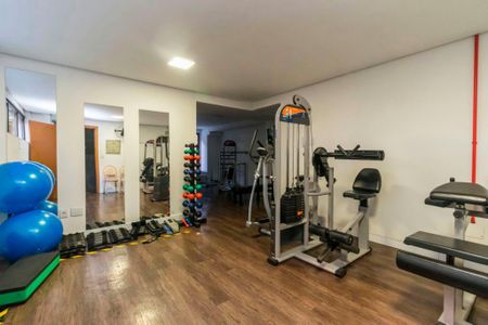 Apartamento à venda com 117m², 3 quartos e 1 vaga Apartamento à venda com 117m², 3 quartos e 1 vagaÁrea comum - Academia