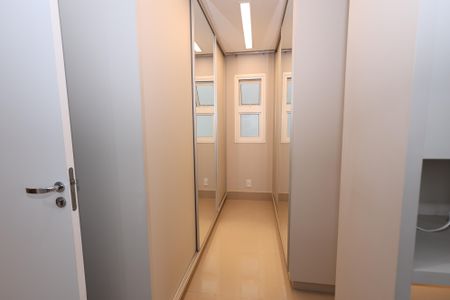 Casa de condomínio para alugar com 156m², 3 quartos e 2 vagasCloset do quarto 1