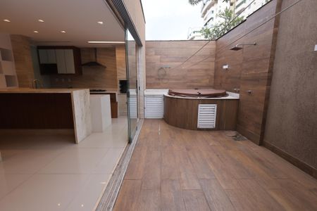 Casa de condomínio para alugar com 156m², 3 quartos e 2 vagasOfurô